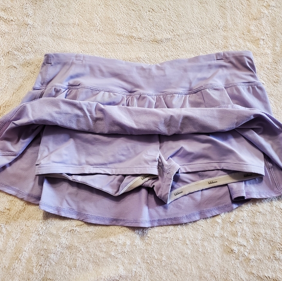 Lululemon Skort. Light Purple. Size 8. - Picture 2 of 6
